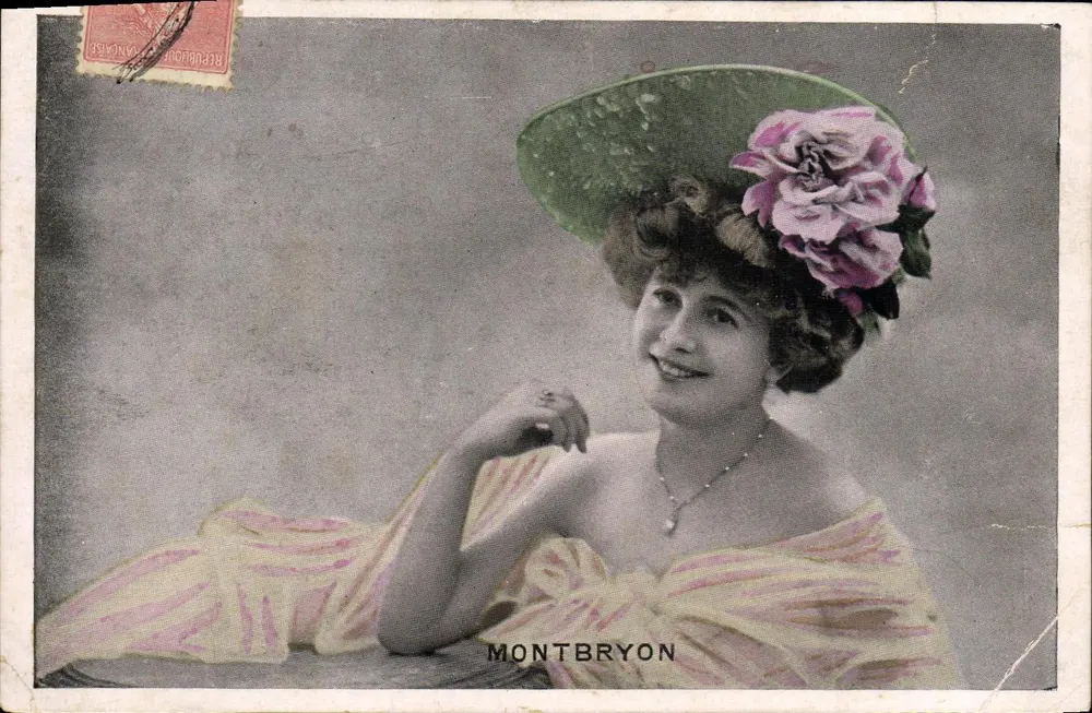 Junge Frau mit Blumenhut — Montbryon — Verlag MONTBRYON - Vorderseite