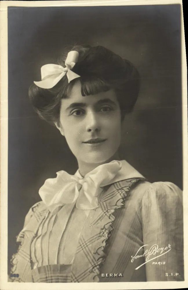 Junge Frau — Portrait — Faul Boyer, Paris, S.I.P., n° 889 - Vorderseite