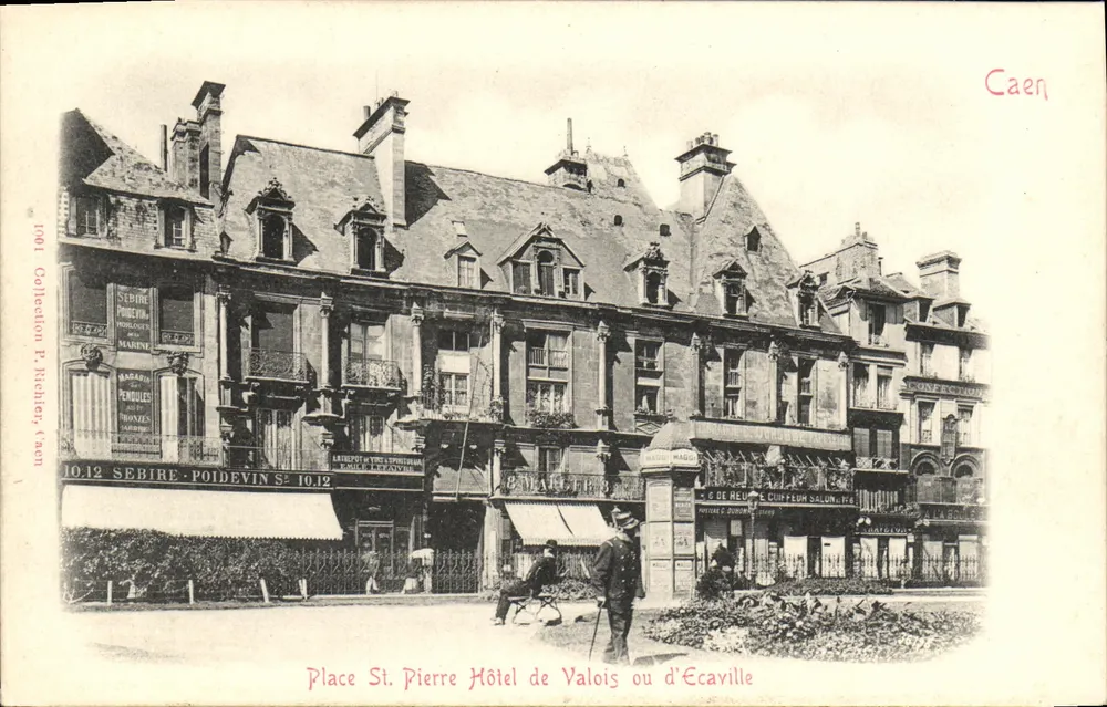 Place Saint-Pierre — Hotel de Valois oder d'Écaville — Caen — Sammlung P. Richier - Vorderseite