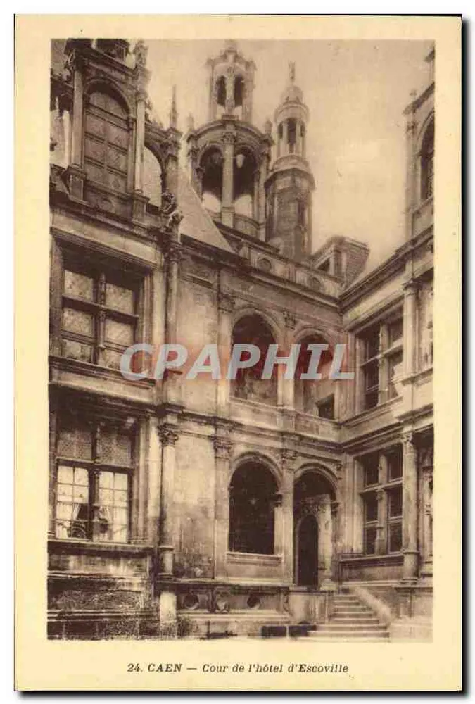 Caen — Cour do hotel d'Escoville — A. Froment, fotografia-editora, 123, rua Saint-Jean, Caen - Frente