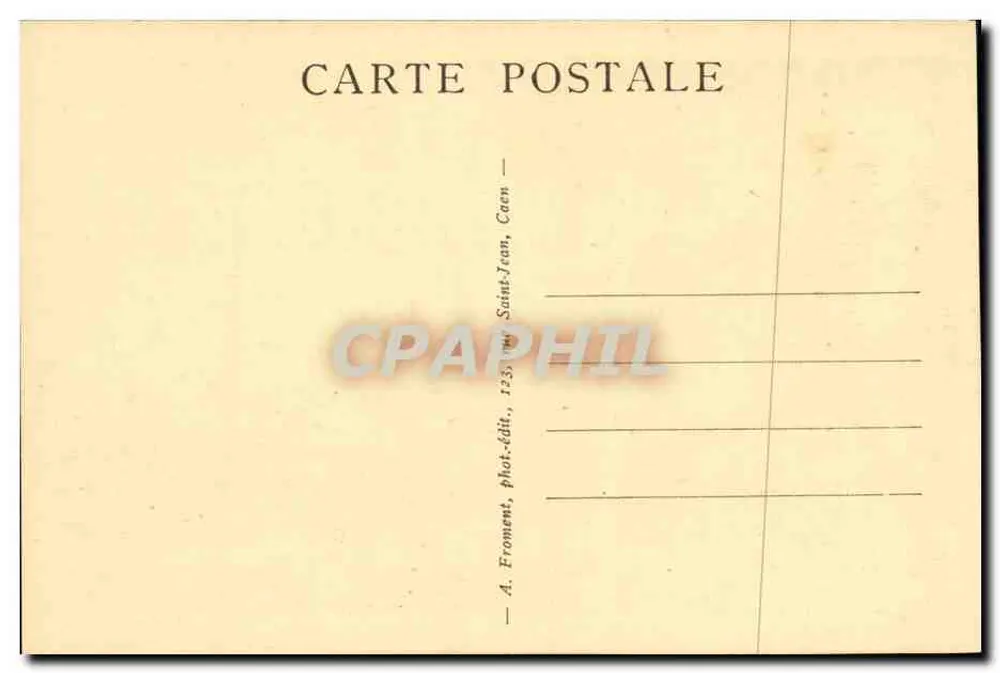 Caen — Cour do hotel d'Escoville — A. Froment, fotografia-editora, 123, rua Saint-Jean, Caen - Verso