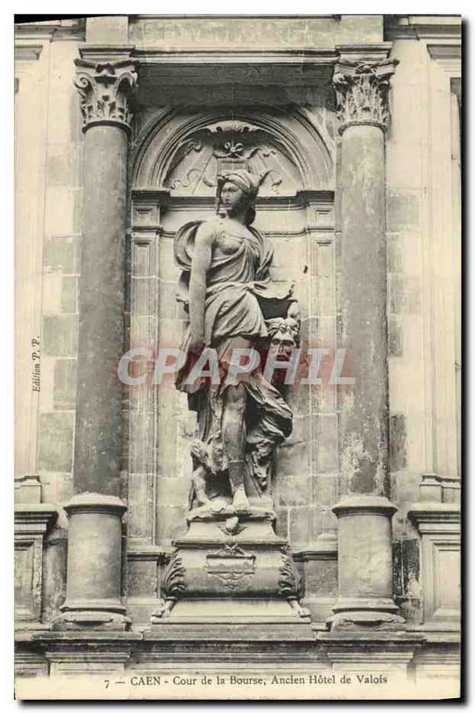 Caen — Cour de la Bourse, Ancien Hôtel de Valois — Edition P. P. - Vorderseite
