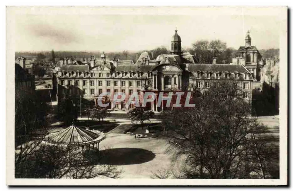 Vista del Hotel de Ville y del piazzale Place de la République — Caen (Calvados) — Edición de Arte Belga - Caen - Anverso