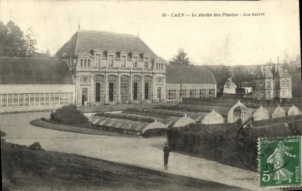 Caen — Der Botanische Garten — Die Gewächshäuser - Vorderseite