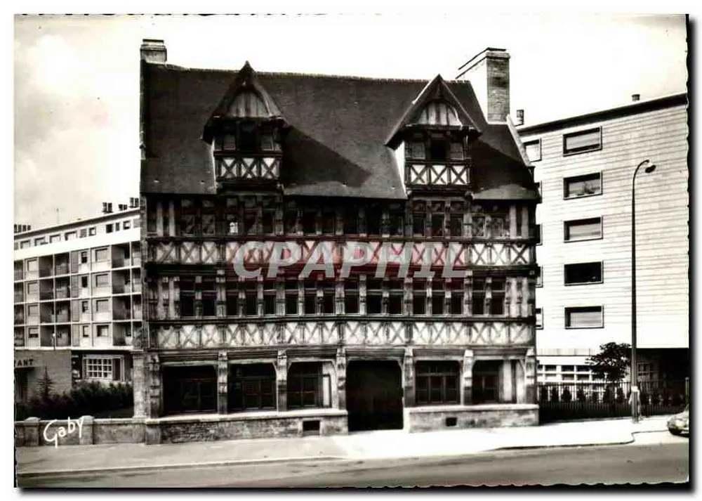 La Maison des Quatrans — Caen (Calvados) — Éditions Gaby - Frente