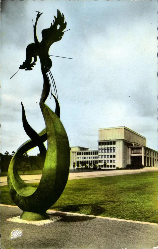Caen — Przed Uniwersytetem — Louis Leygue, Rzeźbiarz. Copyright By SPADEM Paris - Awers