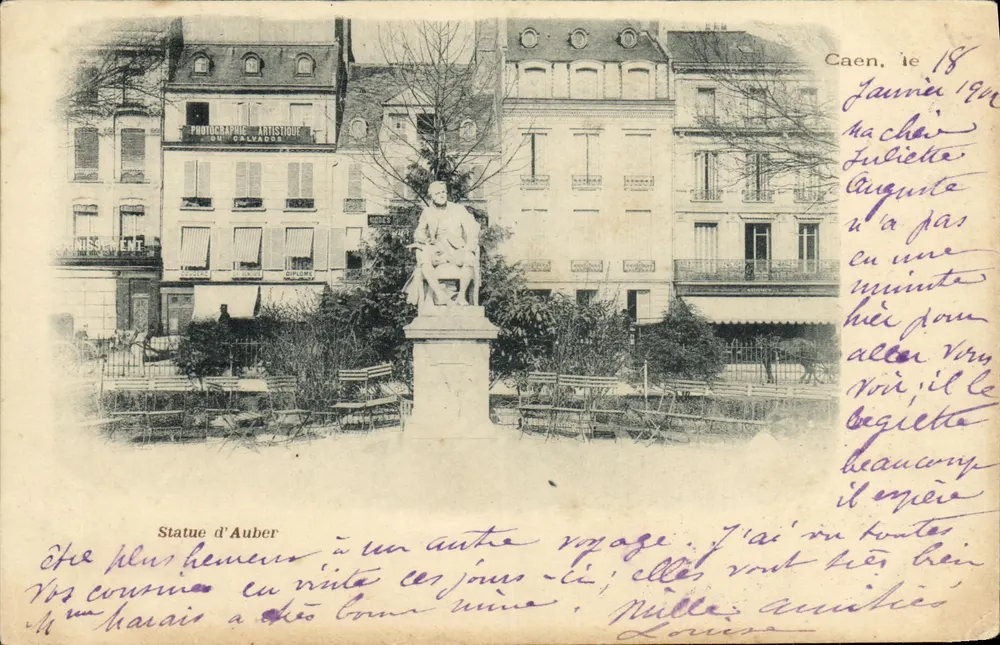 Estátua de Auber — Caen — Artista Fotográfico de Calvaud - Frente