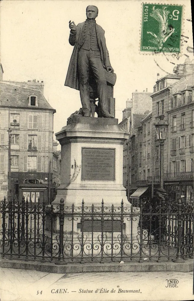 CAEN — Estátua de Élie de Beaumont — ND Phot. - Frente