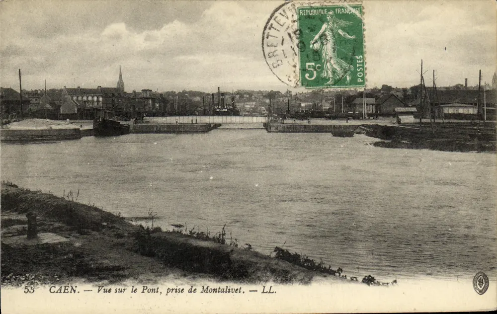 CAEN — Aussicht auf die Brücke, aufgenommen von Montalivet — LL. - Vorderseite