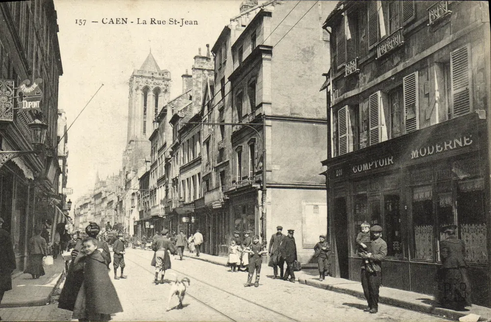 Caen - A Rue St-Jean — vista da rua com a catedral no fundo — editor Dipont, n° 157 - Frente