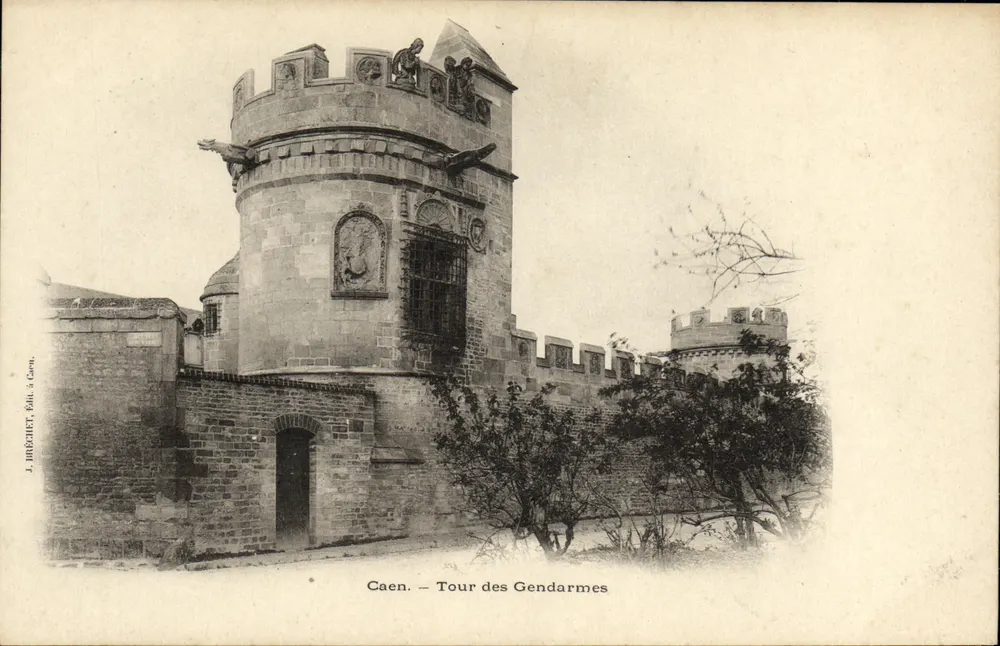 Caen — Torre dos Guardas — J. HACHECHT, Ed. em Caen - Frente