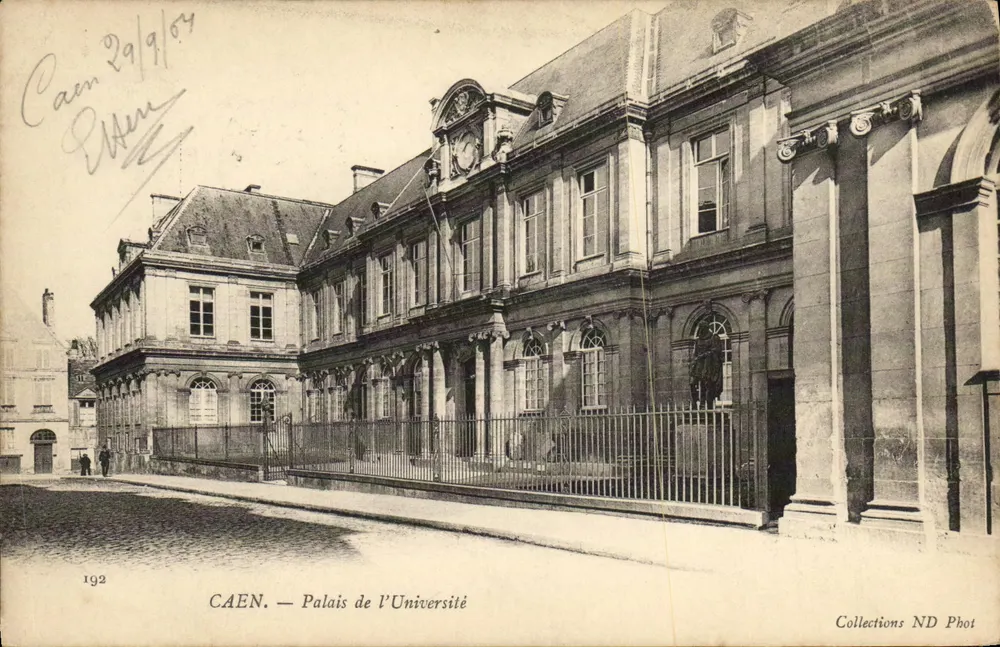 CAEN — Palácio da Universidade — Collections ND Phot - Frente