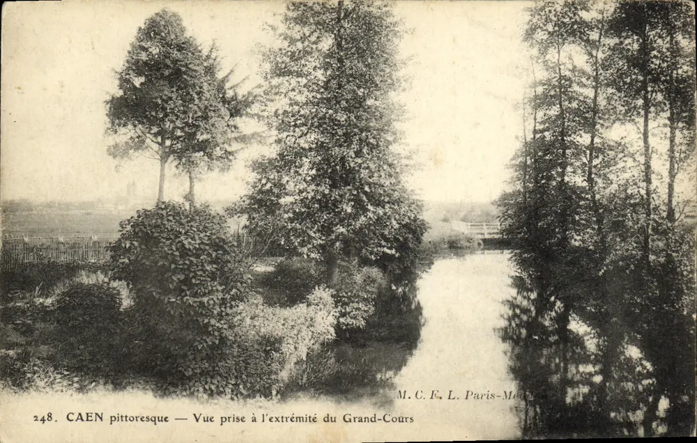 Pittoreskes Caen — Ansicht von der Spitze des Grand-Cours — M.C.F. Paris-Meaux - Vorderseite
