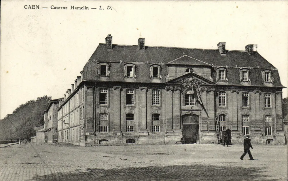 Caen — Caserne Hamelin — L. D. - Frente