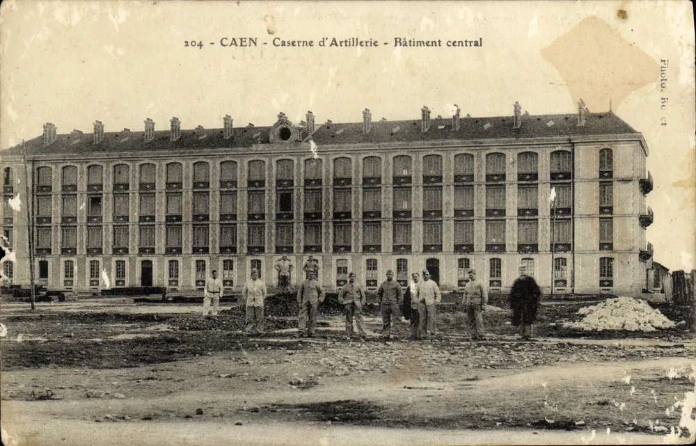 Caen - Artilleriebarracken - Zentralgebäude — Photo Rie & Cie, n° 204 - Vorderseite