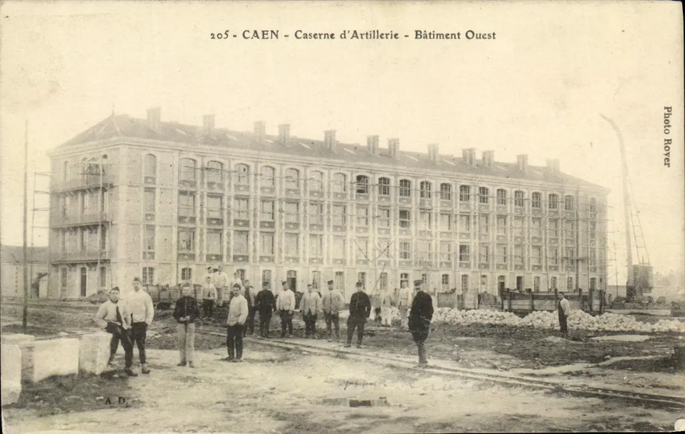 Caen - Artillerie-Kaserne - Westgebäude — Photo Royer, n°205 - Vorderseite