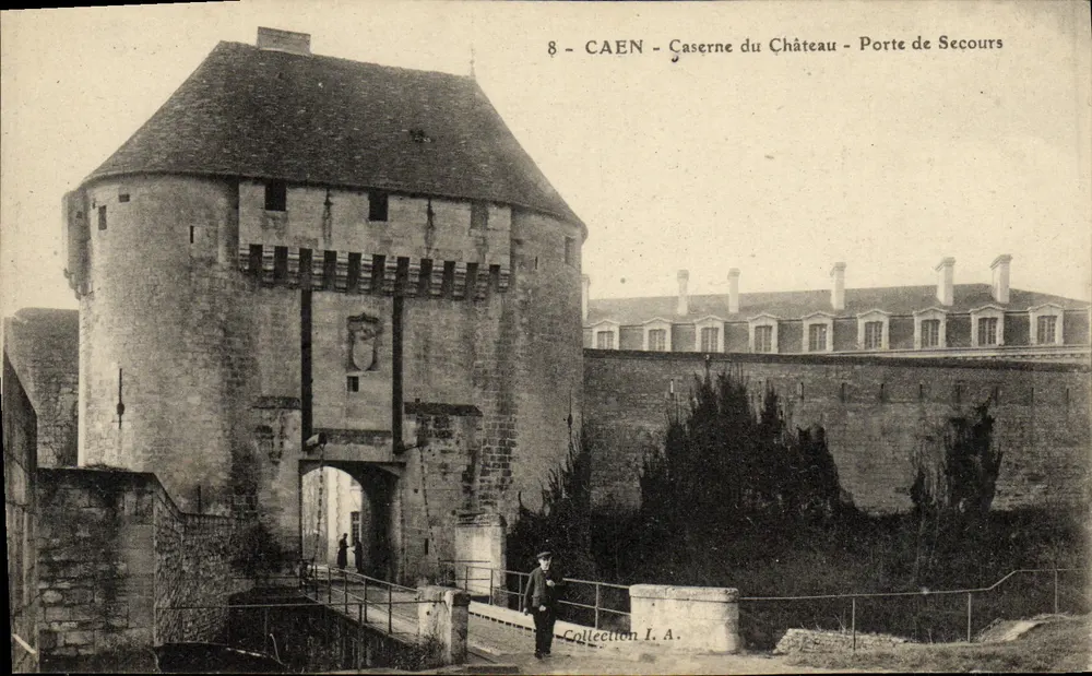 CAEN - Casa de Militares do Castelo - Porta de Socorro — Coleção I. A. - Frente