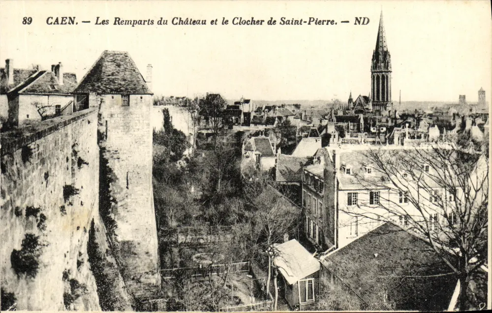 Caen — Die Burgmauern und der Turm von Saint-Pierre — ND - Vorderseite