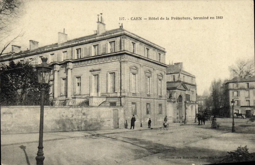CAEN - Hotel de la Prefectura, terminado en 1849 - Colección de las Nuevas Galerías, Caen - Anverso