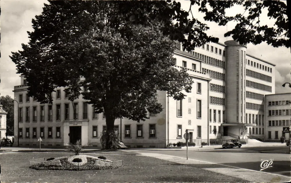 Centro Administrativo Departamental — Caen — editor Cap - Frente