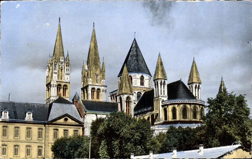 Das Kloster der Männer — Kirche Saint-Étienne (12. Jahrhundert) — Réal.Photo, Caen - Vorderseite