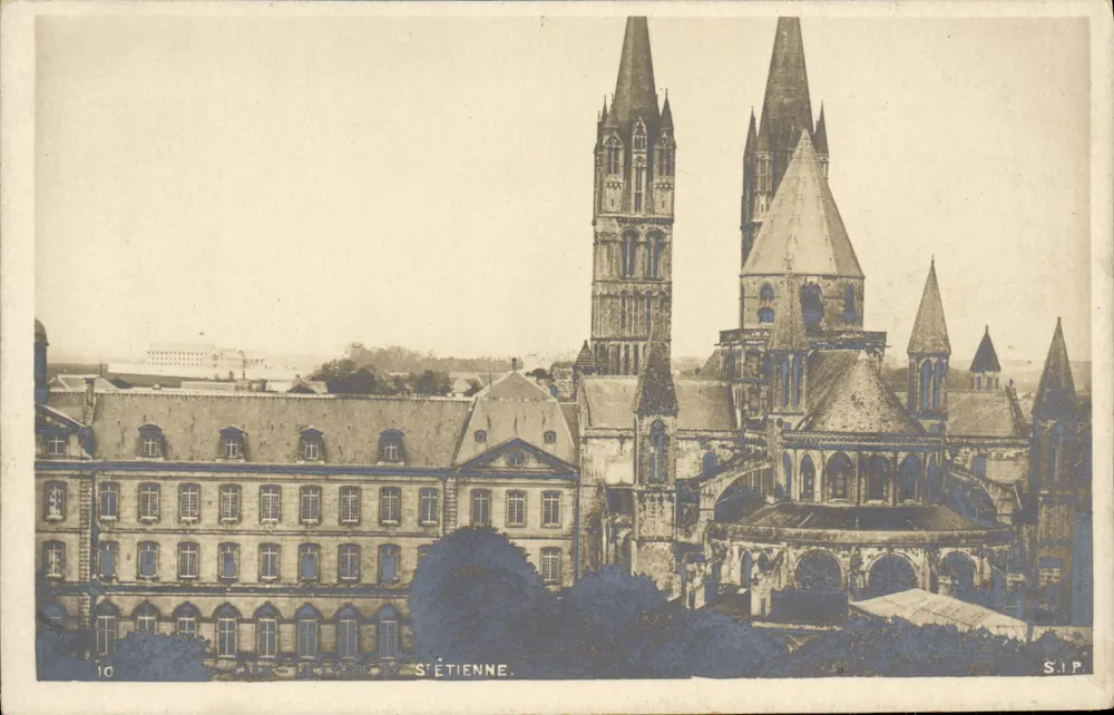 Catedral e hotel de cidade de Saint-Étienne — S.I.P. n°10 - Frente