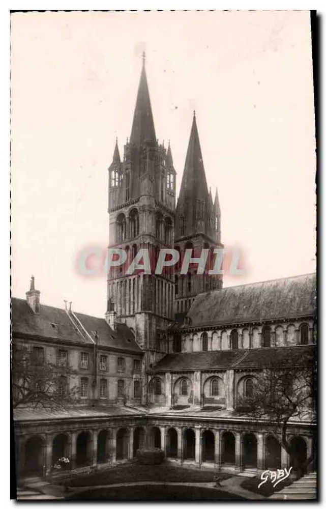 Caen (Calvados) — Kirche Abbatielle Saint-Étienne, Türme und Spitzbögen, Ansicht vom Cloister der Männer — Gaby Editions - Vorderseite