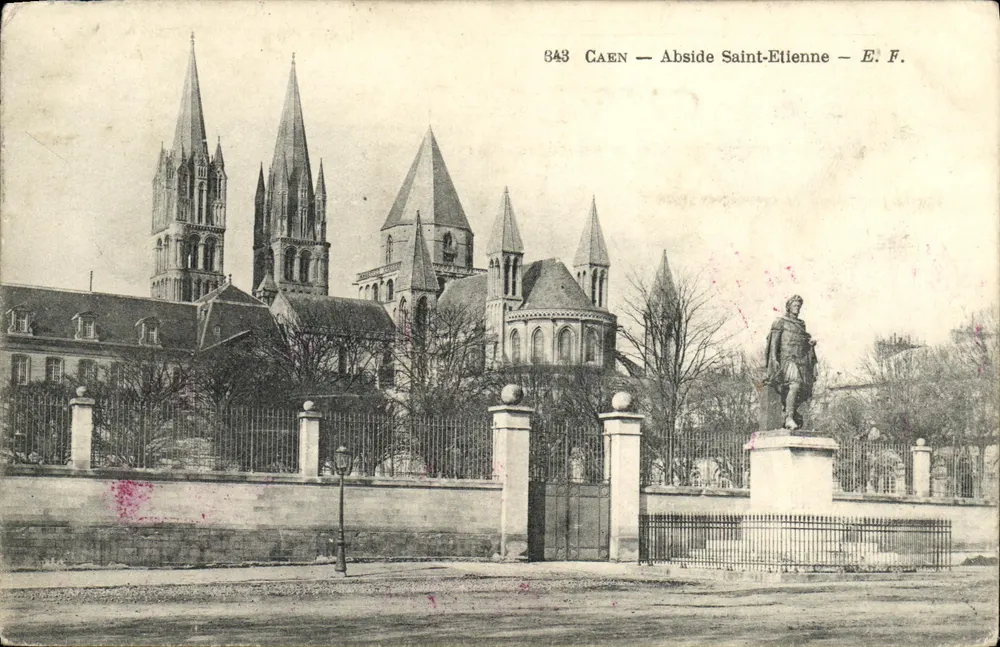 Caen — Abside de São Etienne — E. F. n° 343 - Frente