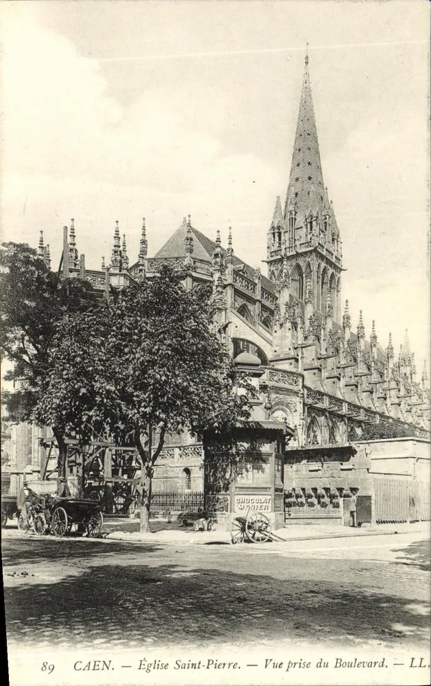 Caen — Kirche Saint-Pierre — Ansicht vom Boulevard — LL - Vorderseite