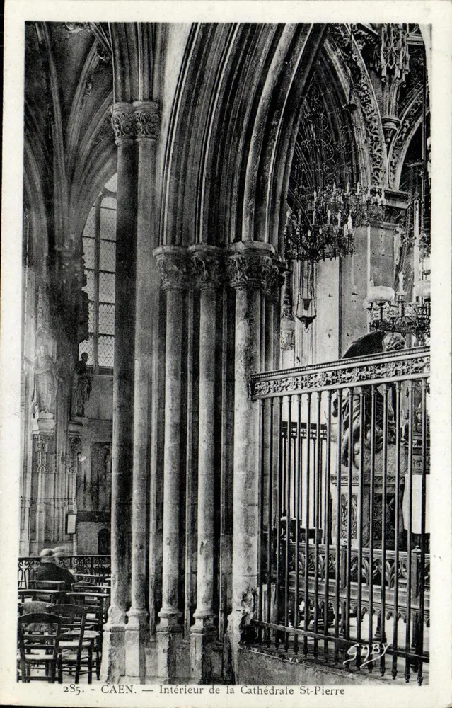 Caen — Binnenkant van de Sint-Pieterkerk — Gaby, n°285 - Voorkant