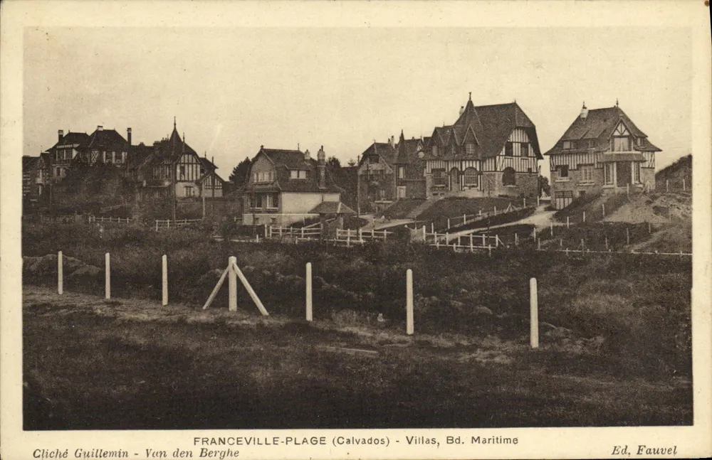 Franceville-Plage (Calvados) — Villas, Maritime Boulevard — Verlag Fauvel - Vorderseite