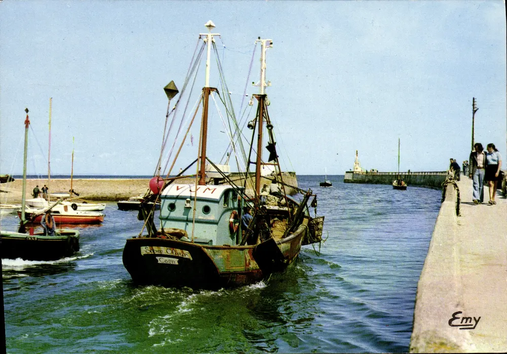 Hafen von Caen — Ansicht des Hafens — Emy - Vorderseite