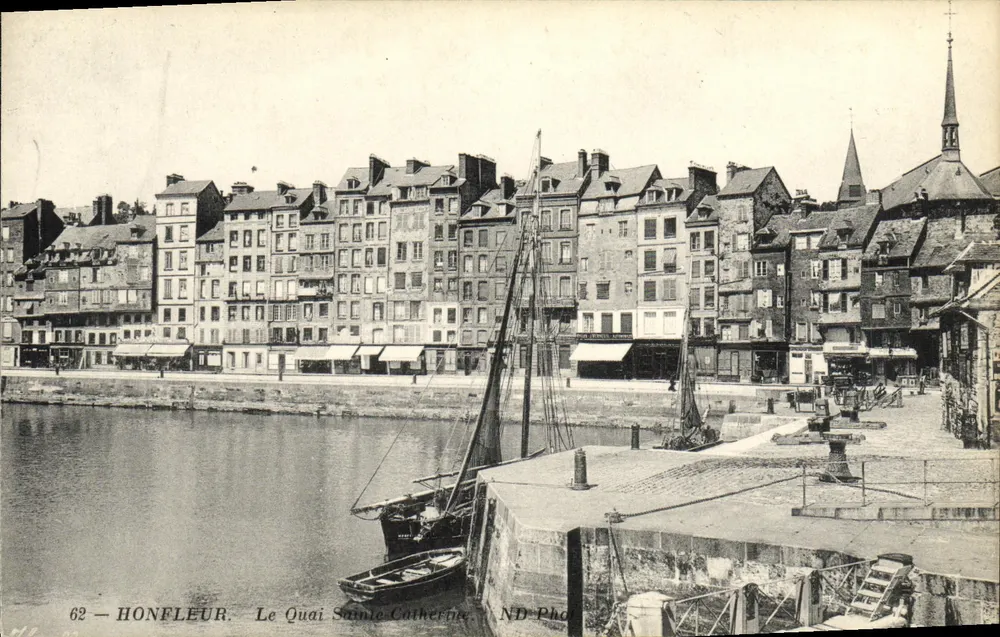 Honfleur — O Cais de Santa Catarina — ND Photo - Frente
