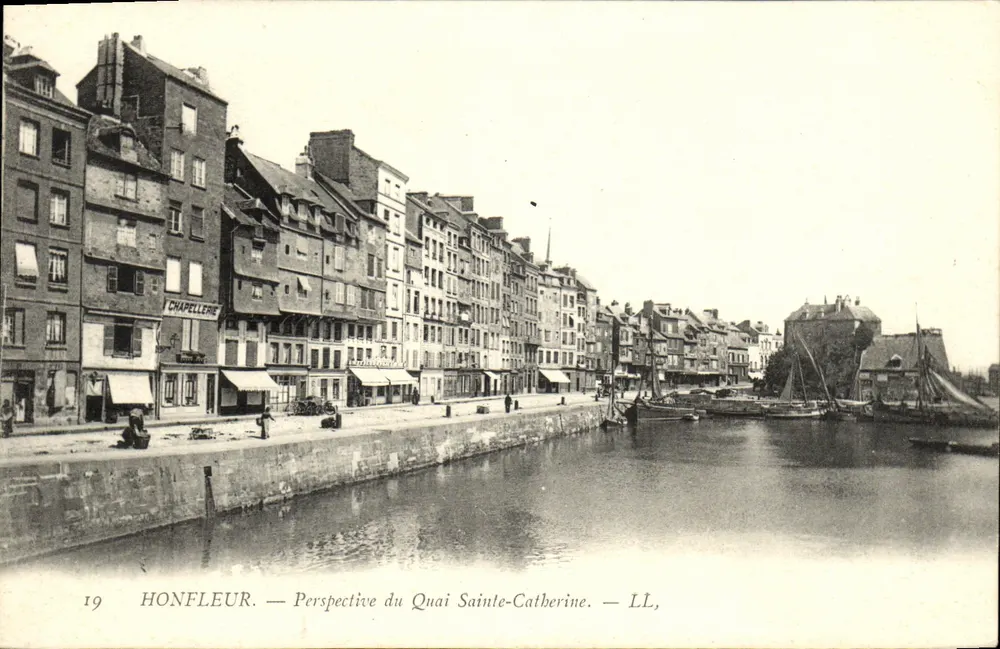 Honfleur — Perspectiva do Quai Sainte-Catherine — LL - Frente