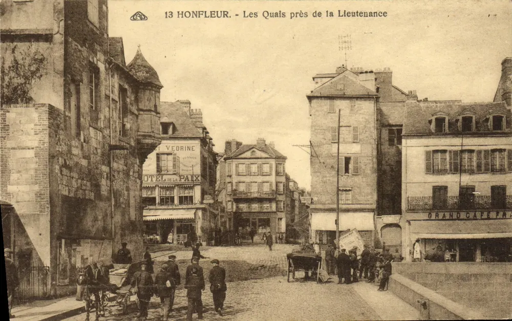Honfleur — Die Kais in der Nähe der Lieutenantcy — Antike Ansichtskarte 13 - Vorderseite