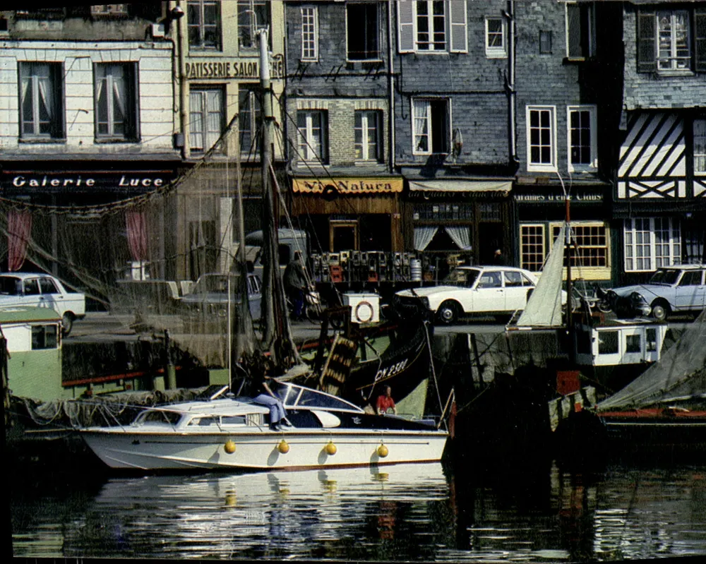 Honfleur — O cais de Santa Catarina — IRIS - Frente