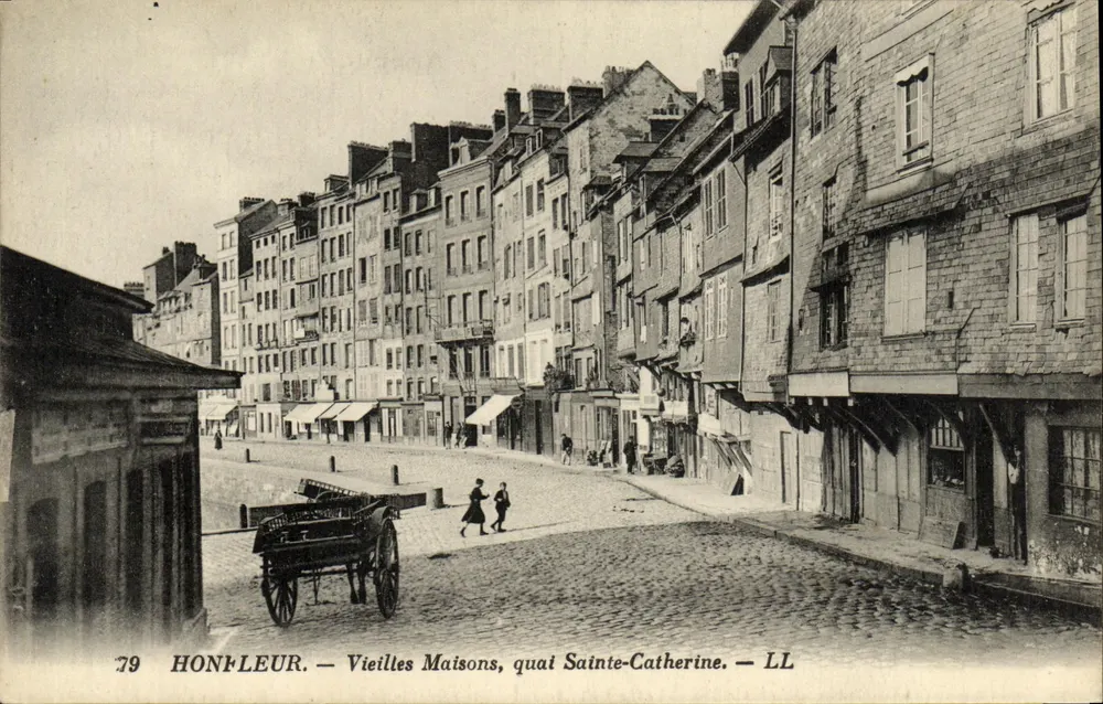 Honfleur — Alte Häuser, Quai Sainte-Catherine — LL - Vorderseite
