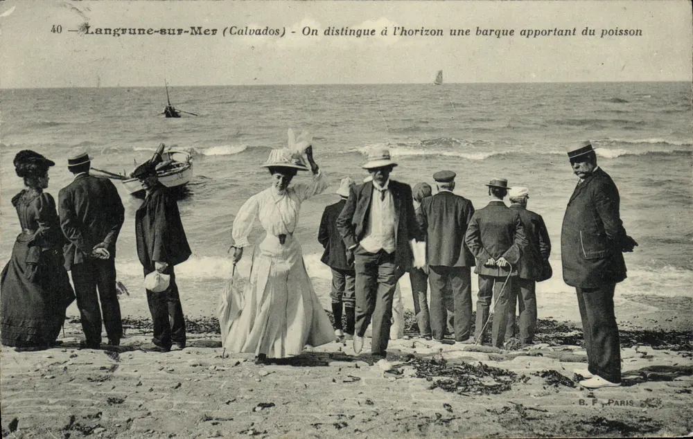 Langrune-sur-Mer (Calvados) — Ansicht der Strand mit Gruppe von Personen — B.F. Paris n°40 - Vorderseite