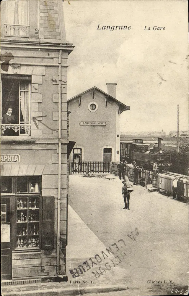 Langrune - La Gare — éditeur V. F. Paris No. 13, cliché L. M. - Frente