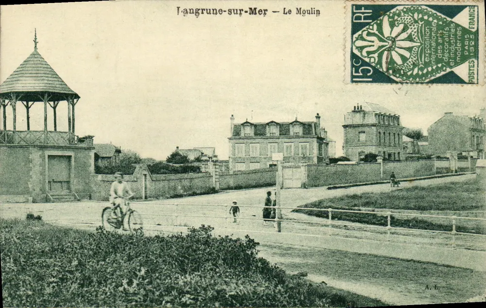 Langrune-sur-Mer — Le Moulin — exposition internationale décoratifs et industriels modernes 1925 - Frente