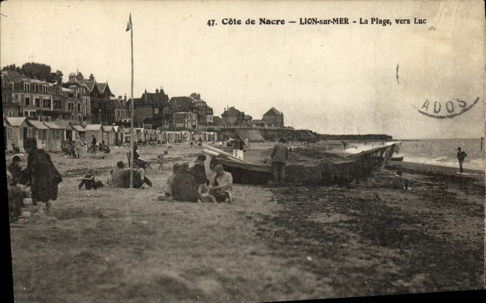 Côte de Nacre — LION-sur-MER — Die Strand, Richtung Luc - Vorderseite