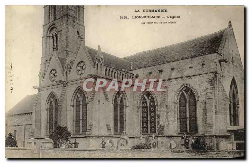 Lion-sur-Mer — De Kerk en haar toren van de 11e eeuw — De C.P.A. Parijs - Voorkant