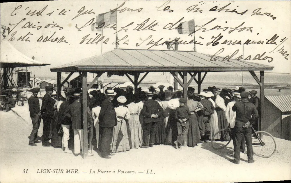 Lion-sur-Mer — La Pierre à Poissons — LL. n°41 - Frente