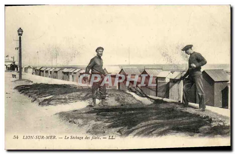 Lion-sur-Mer — Le Séchage des filets — LL. Éditeur LL. N° 54 - Frente