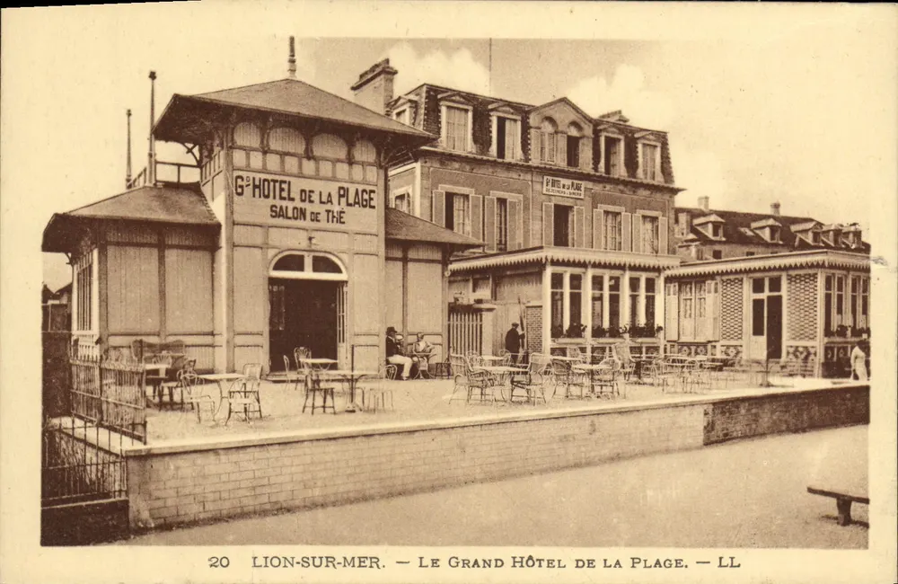 Lion-sur-Mer — Das Grand Hotel de la Plage — LL - Vorderseite