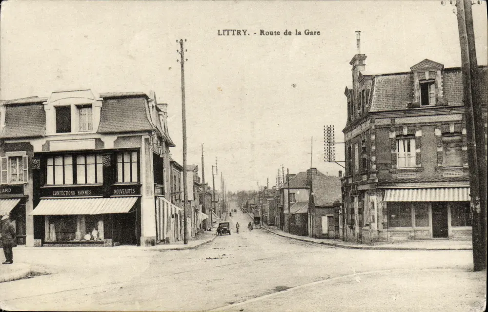 Littry - Route de la Gare — vista da rua com loja de roupas masculinas - Frente