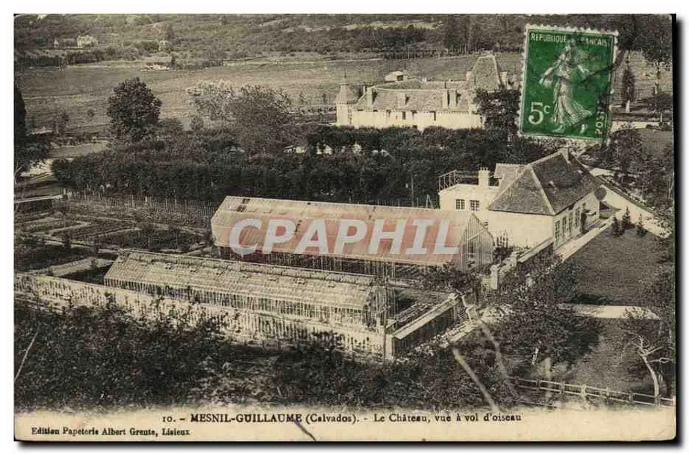 MESNIL-GUILLAUME (Calvados) — Das Schloss, Vogelperspektive — Ausgabe Papeteries Albert Grenets, Lisieux - Vorderseite