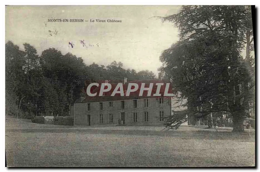 Monts-en-Bessin — Das alte Schloss - Vorderseite