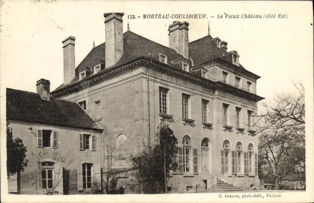 Morteau-Couliboëuf — Das Alte Schloss (Ostseite) — C. Jeanne, Foto-Verlag, Falaise - Vorderseite