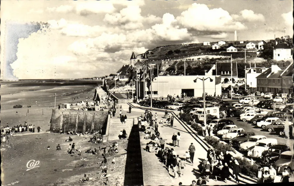 Arrémanches-les-Bains — Porto da Liberdade e a Praia — SPADÈM - Frente